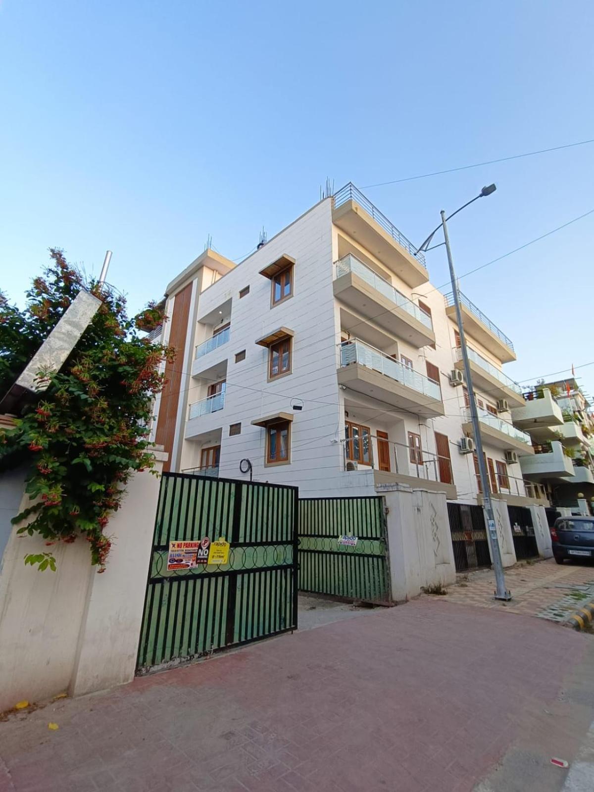 Hotel Aman Residency Prayagraj Exterior photo